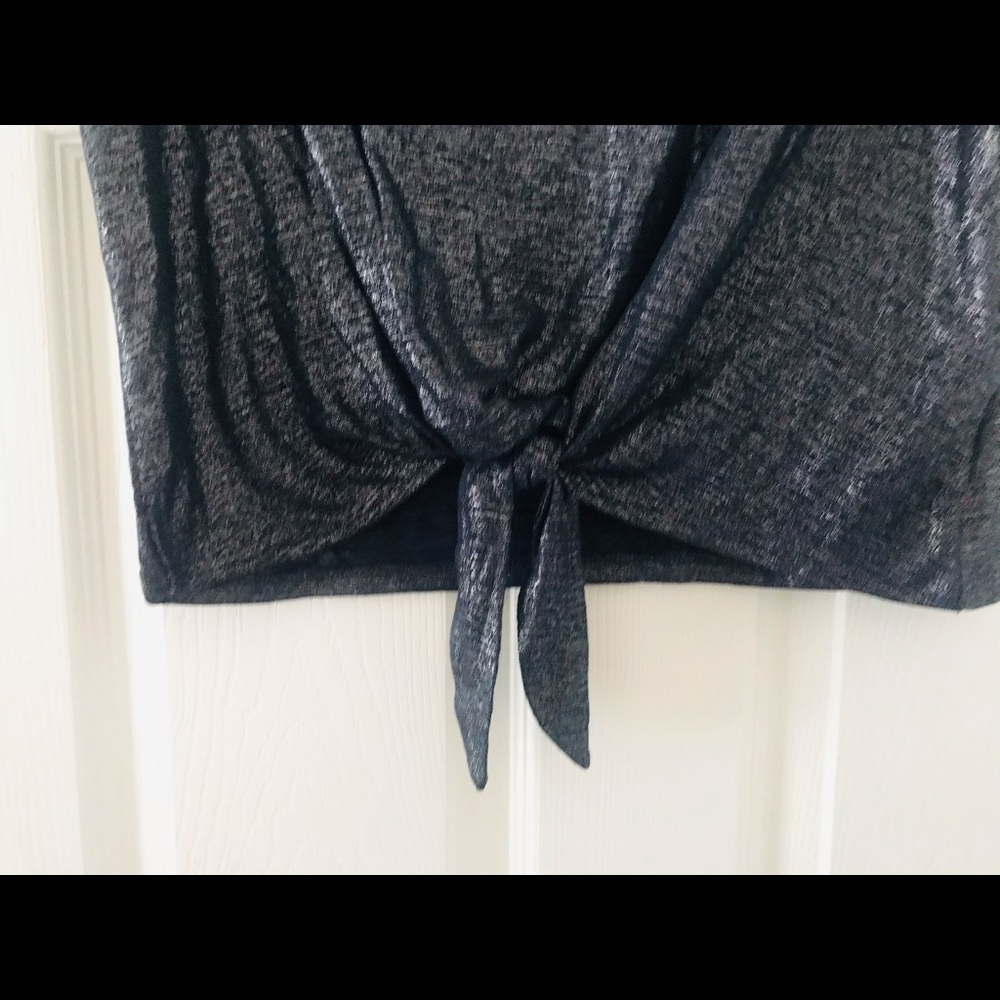 NWT Soho NY&Co Metallic Short Sleeve Top - Picture 3 of 6